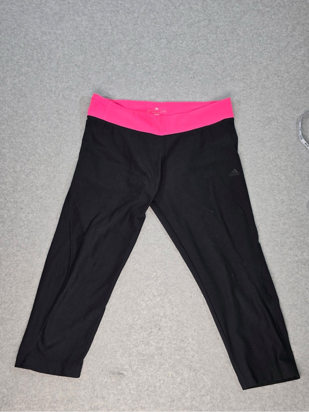 Adidas Women’s Black Pink Capri Athletic Leggings Size Large